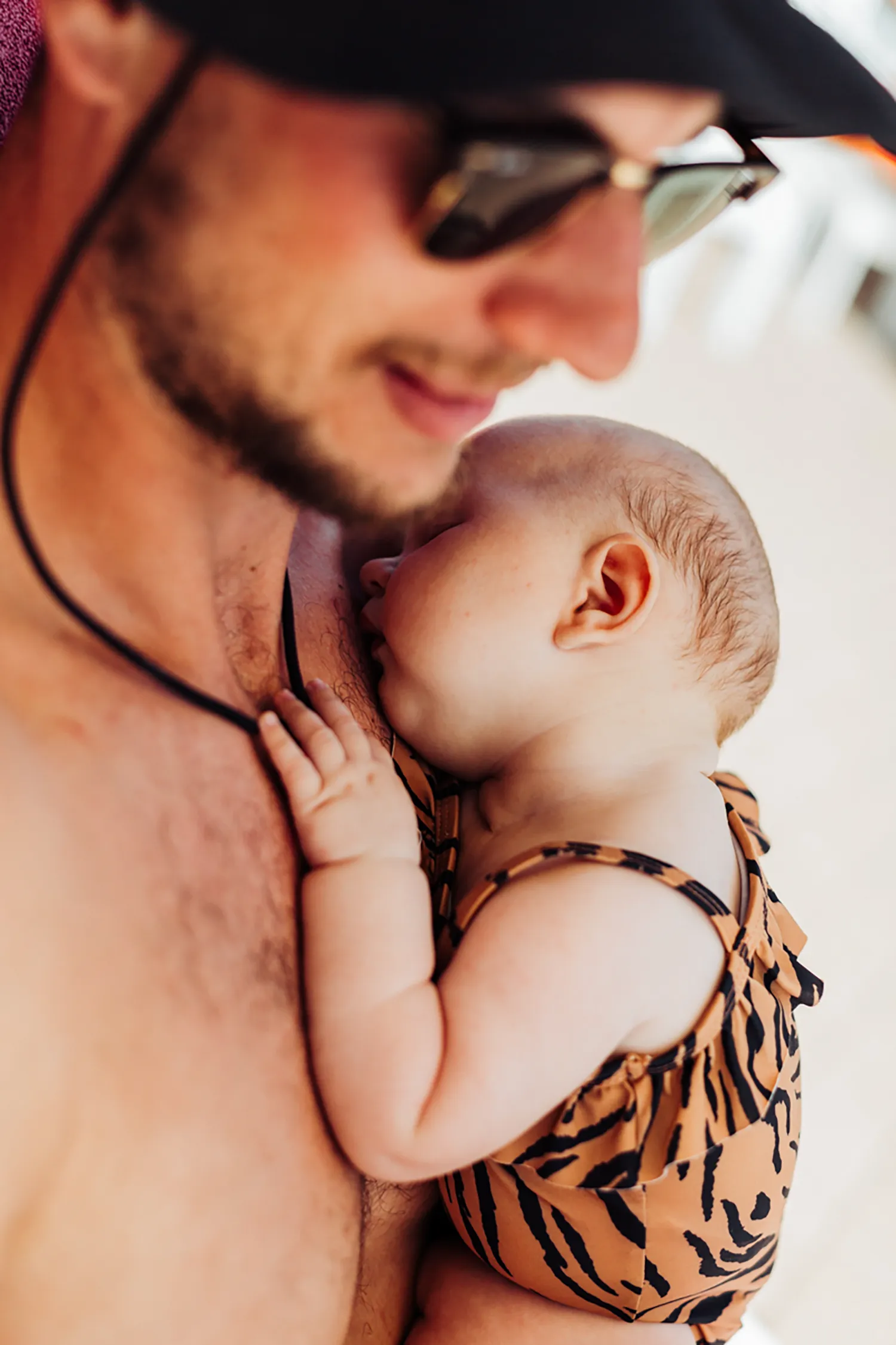 Newborn dad documentary photography Francesca Alviani